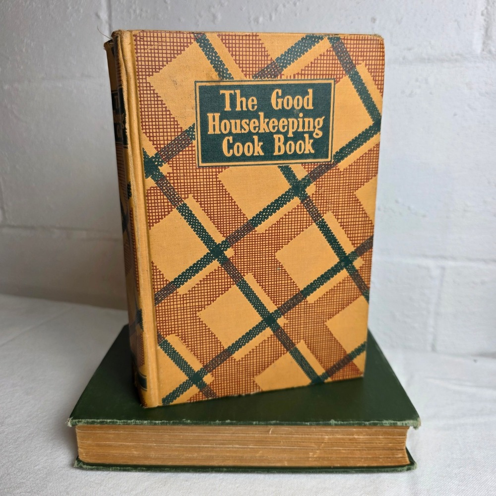 Vintage 1944 The Good Housekeeping Cook Book Hardcover Plaid Rinehart